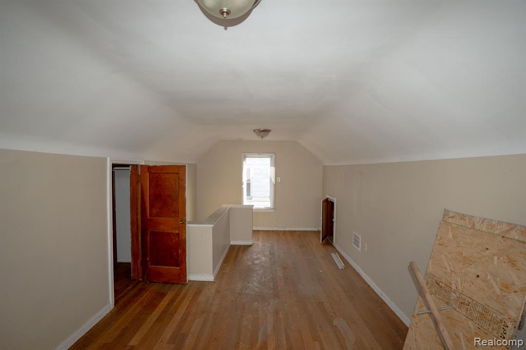 5045 Cadieux Road Detroit, MI 48224 - Photo 16 of 24
