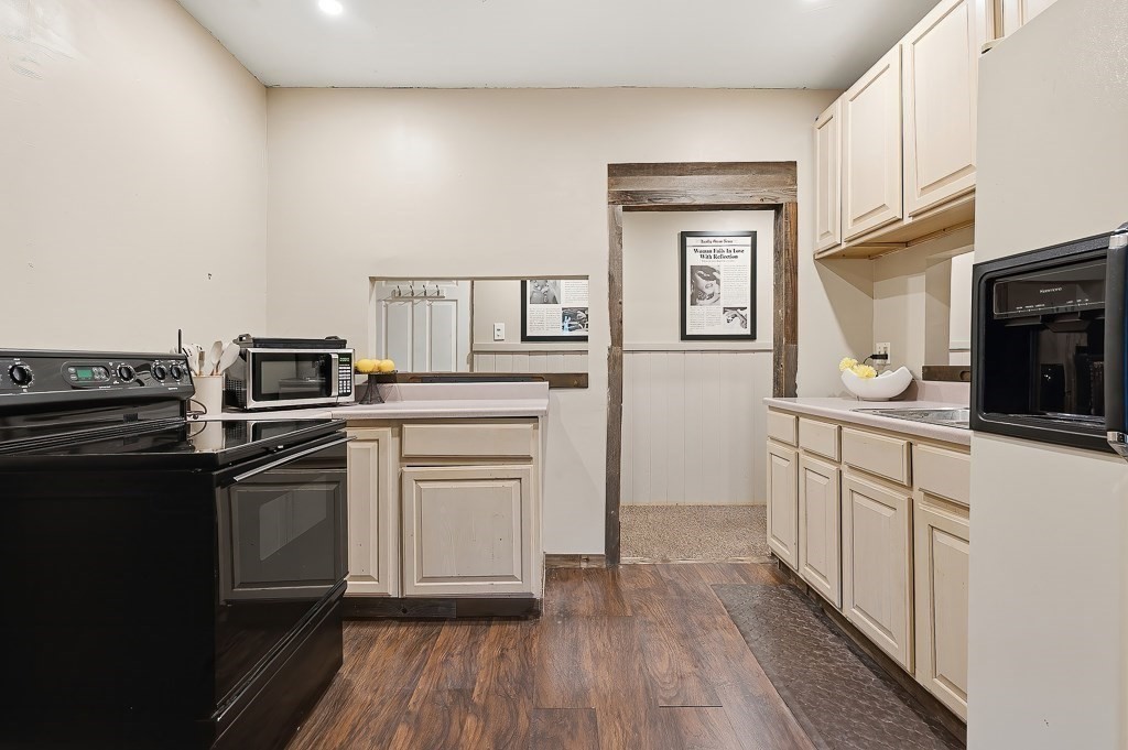 227 8 Lots Road Sutton, MA 01590 - Photo 17 of 42