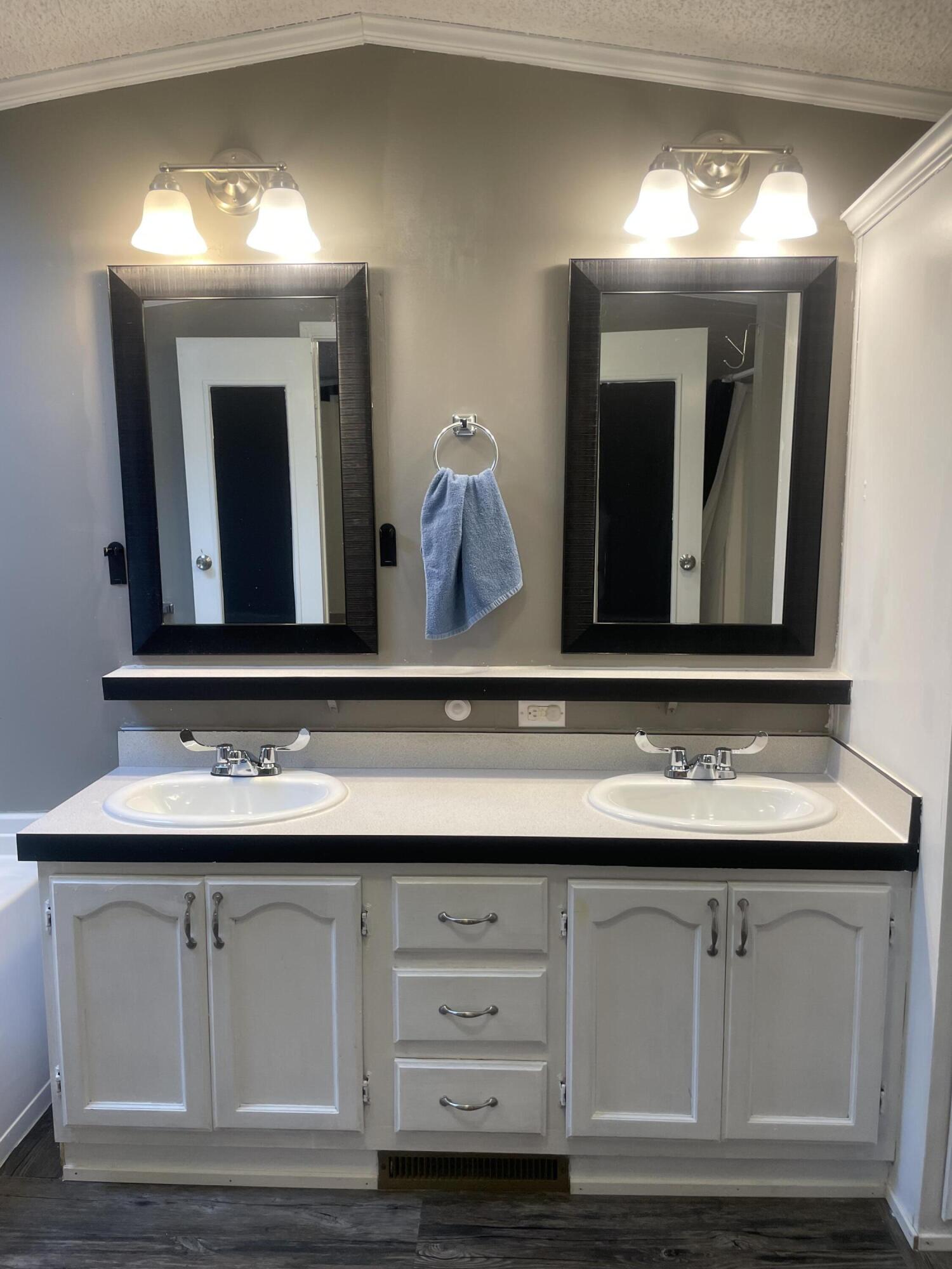 195 South Hunts Meadow Road Pittston, ME 04345 - Photo 26 of 37 New Faucets/sink