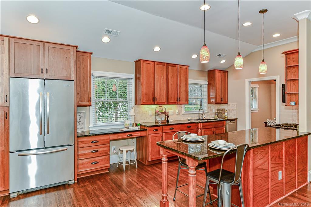 220 Scofield Road Charlotte, NC 28209 - Photo 16 of 40 Gallery Image 16