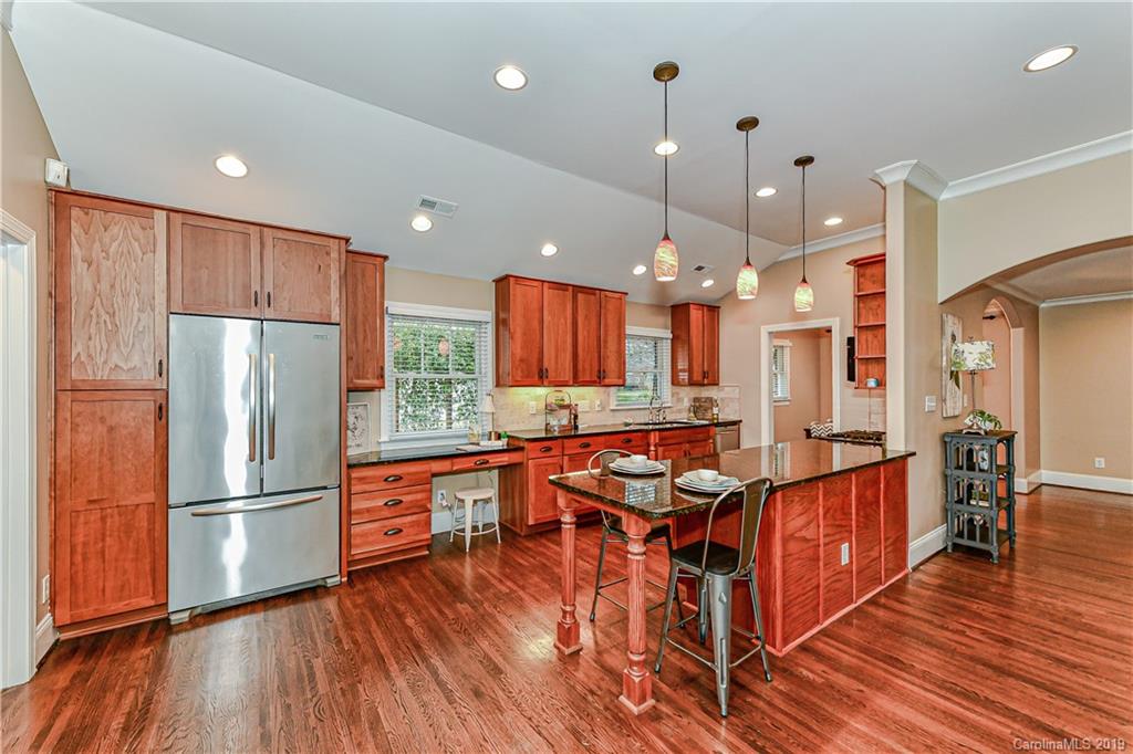 220 Scofield Road Charlotte, NC 28209 - Photo 17 of 40 Gallery Image 17