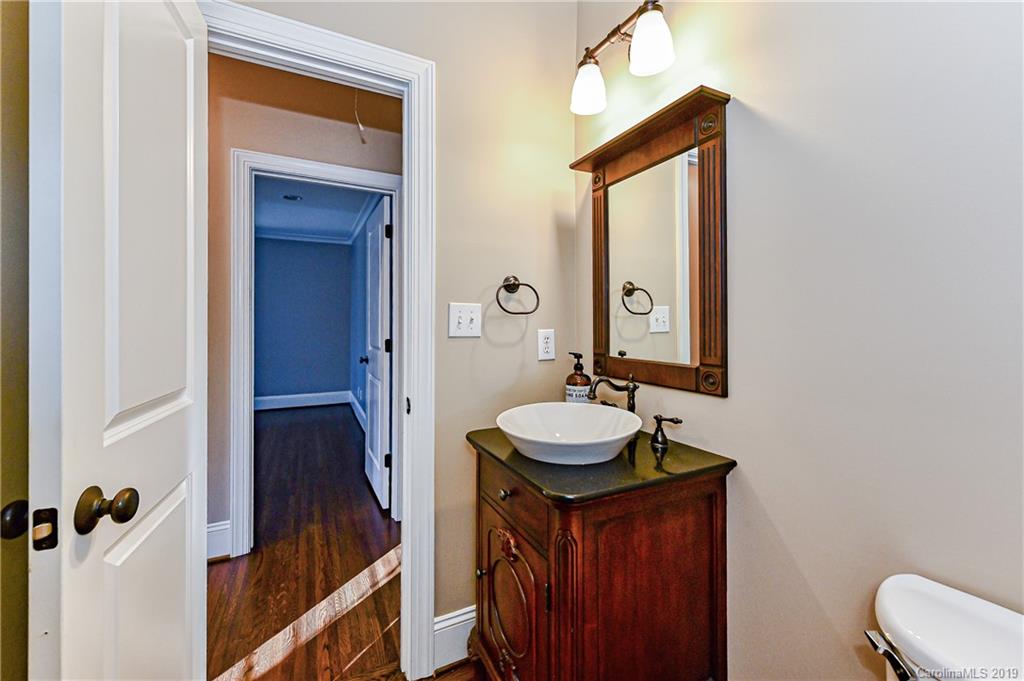 220 Scofield Road Charlotte, NC 28209 - Photo 34 of 40 Gallery Image 34