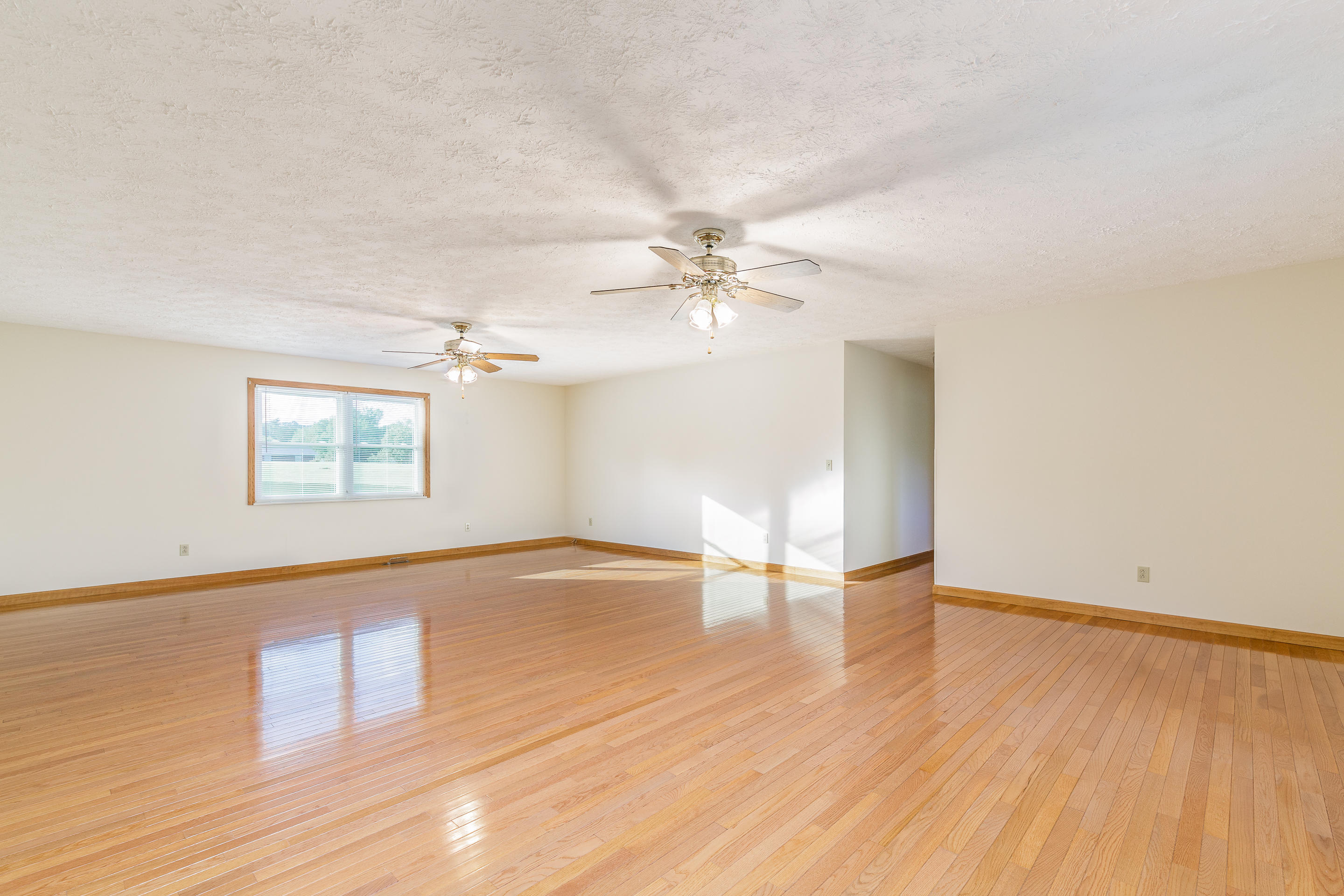 3926 Morganton Road Maryville, TN 37801 - Photo 8 of 23 master room 2