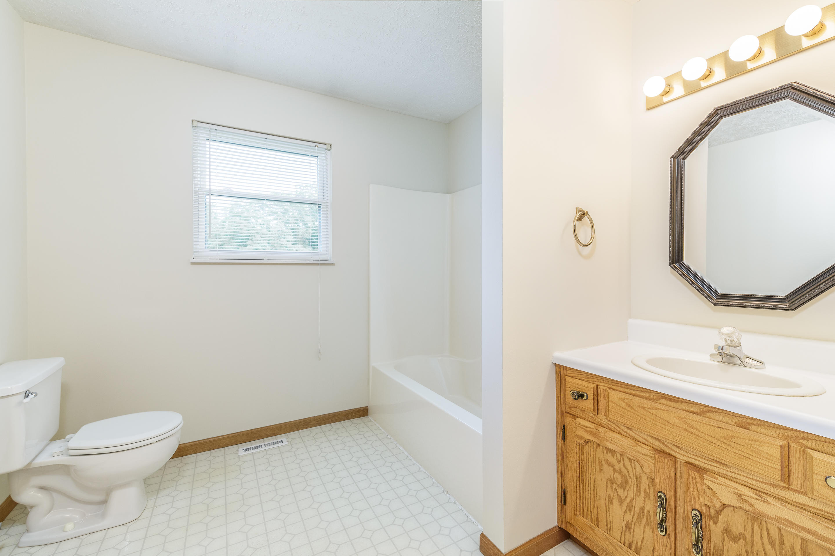 3926 Morganton Road Maryville, TN 37801 - Photo 10 of 23 bathroom 2