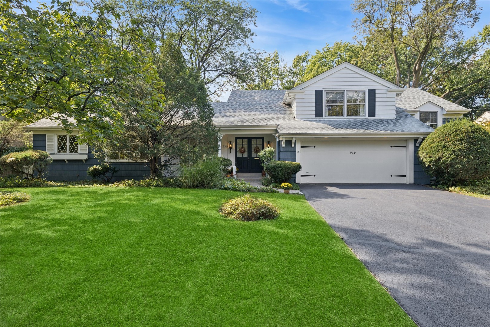 930 Harding Road Hinsdale, IL 60521 - Photo 2 of 30