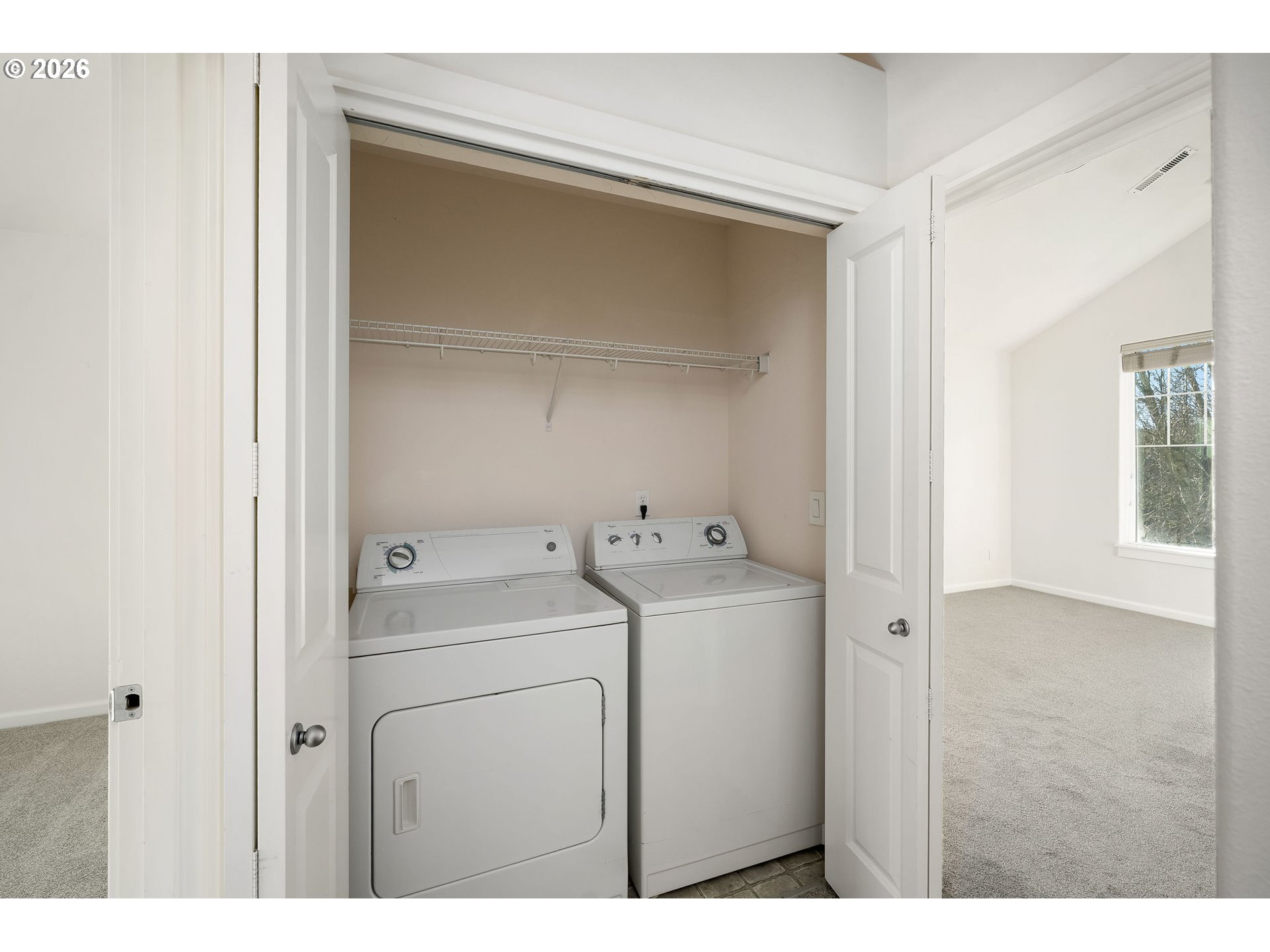 1190 Southwest 162nd Avenue Beaverton, OR 97006 - Photo 21 of 36 a utility room with closet dryer and washer