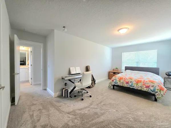 $2,200 | 380 Hilburn Lane, Pensacola, FL 32504