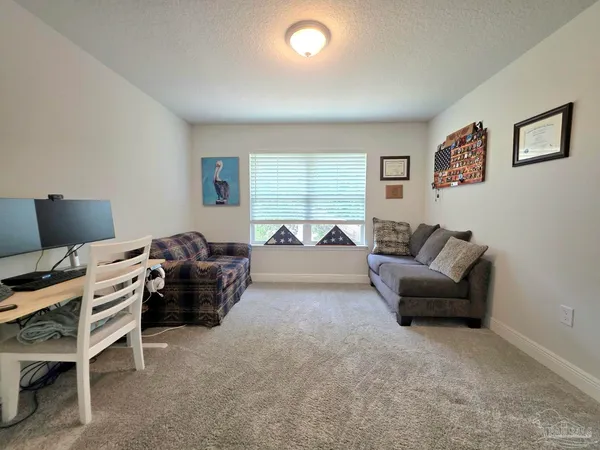 $2,200 | 380 Hilburn Lane, Pensacola, FL 32504