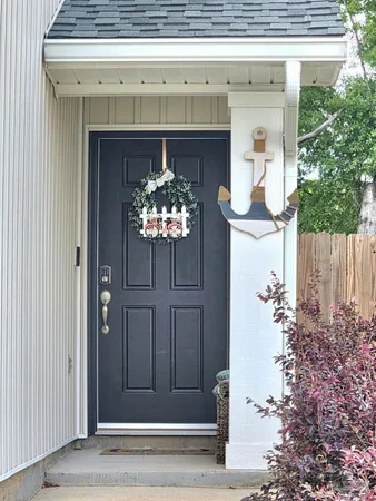$2,200 | 380 Hilburn Lane, Pensacola, FL 32504