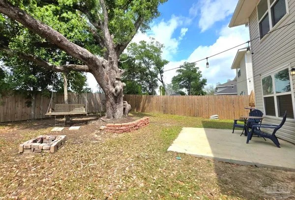 $2,200 | 380 Hilburn Lane, Pensacola, FL 32504