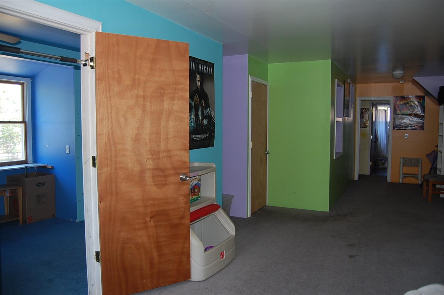 6006 Rockydale Road Cave Junction, OR 97523 - Photo 26 of 33 and there is a 5th room through the next