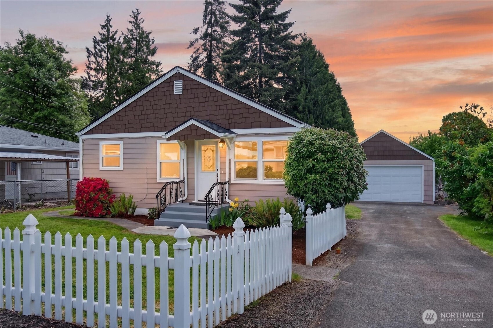 3 Pacific Place Longview, WA 98632 - Photo 1 of 37