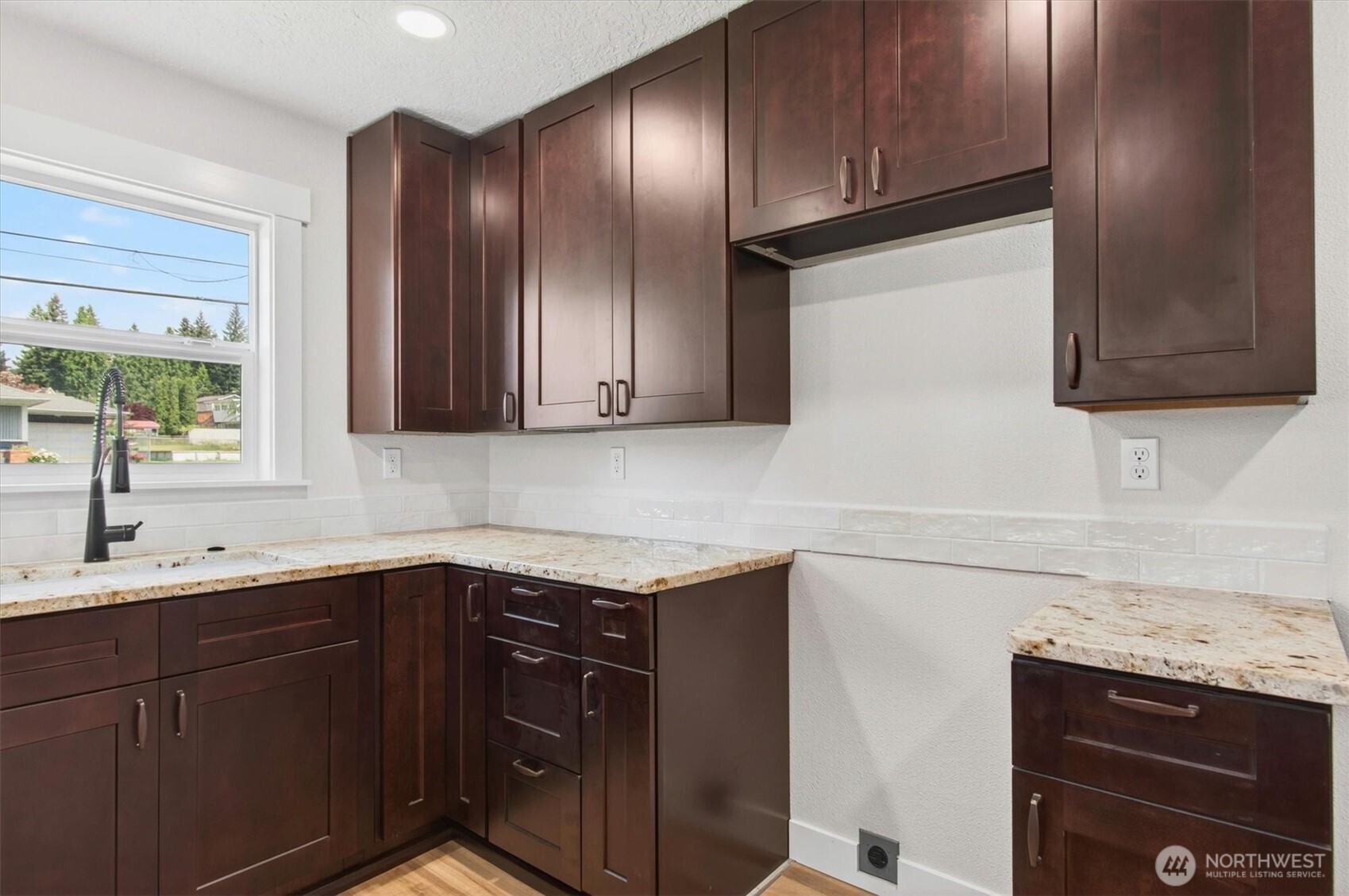 3 Pacific Place Longview, WA 98632 - Photo 12 of 37
