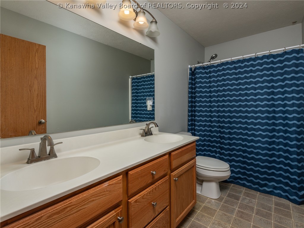 1887 Dry Ridge Road Milton, WV 25541 - Photo 15 of 32 Gallery Image 15