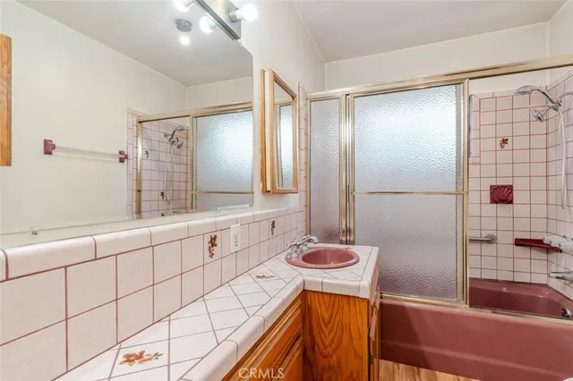 $1,400,000 | 1221 Wesley Avenue, Pasadena, CA 91104