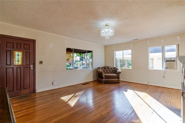 $1,400,000 | 1221 Wesley Avenue, Pasadena, CA 91104