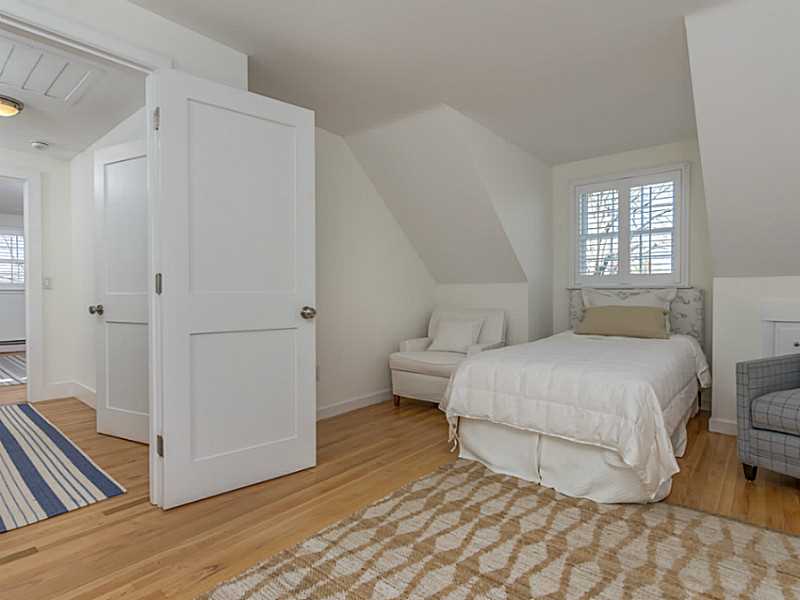 143 Longfellow Road Jamestown, RI 02835 - Photo 19 of 25 Bedroom.