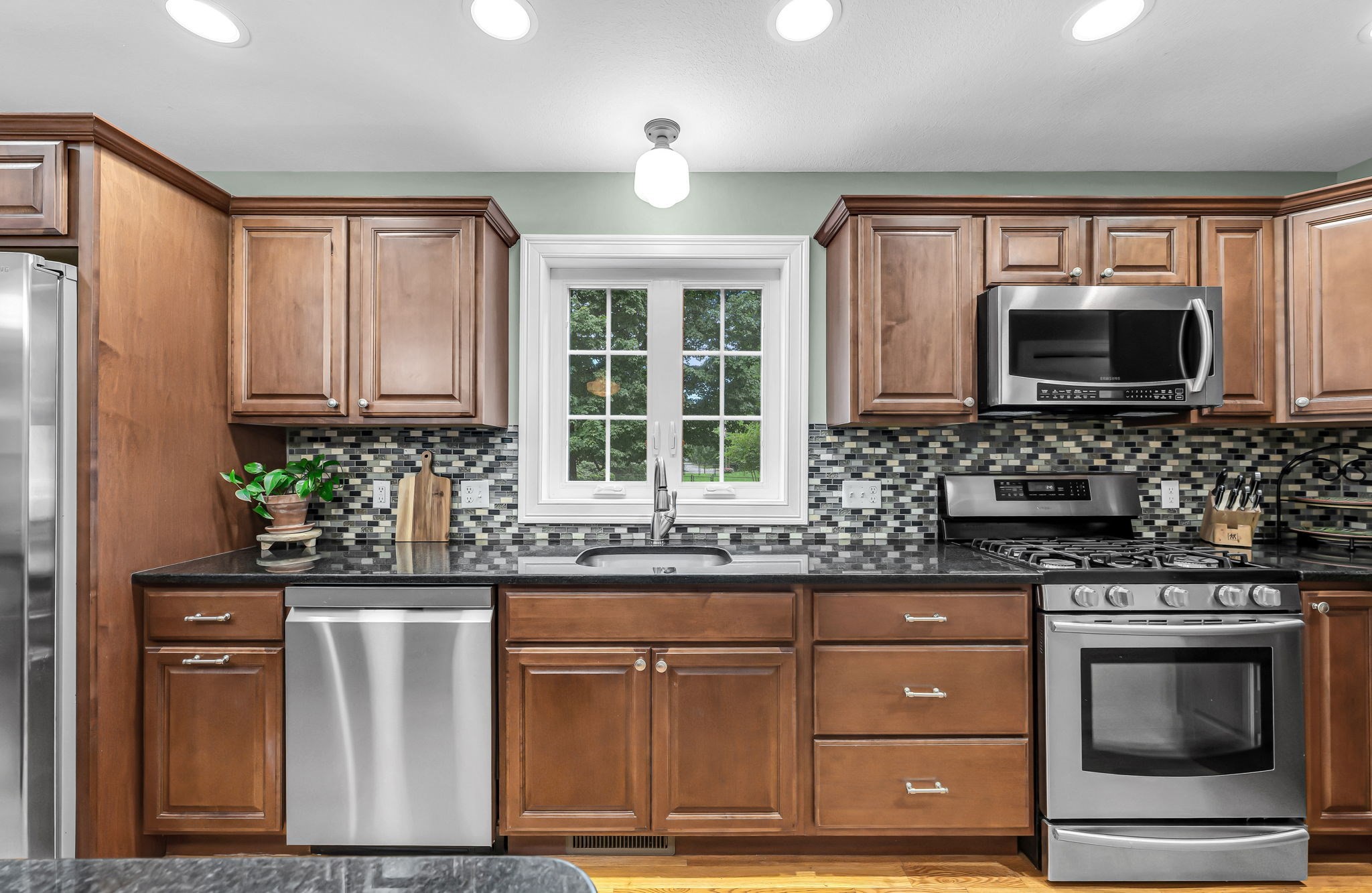 437 Porter Road East Longmeadow, MA 01028 - Photo 12 of 40 Gallery Image 12