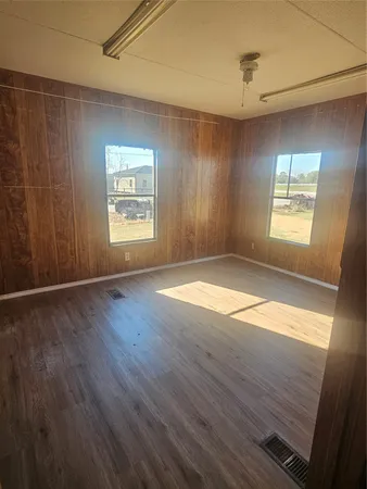 $1,200 | 1423 Prosperity Street, El Campo, TX 77437