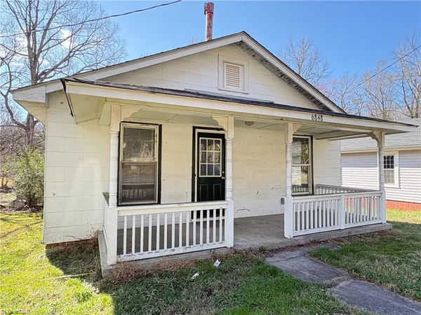 $1,025 | 6848 State Highway 49, Liberty, NC 27298