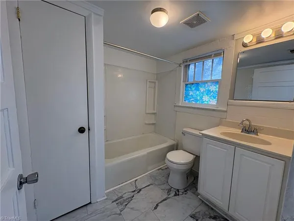 $1,025 | 6848 State Highway 49, Liberty, NC 27298