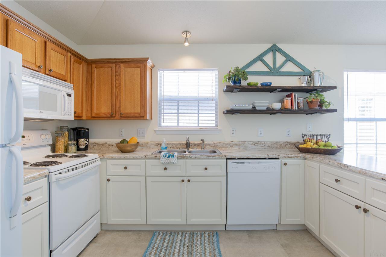 1075 Brownfield Road Pensacola, FL 32526 - Photo 10 of 22 Gallery Image 10