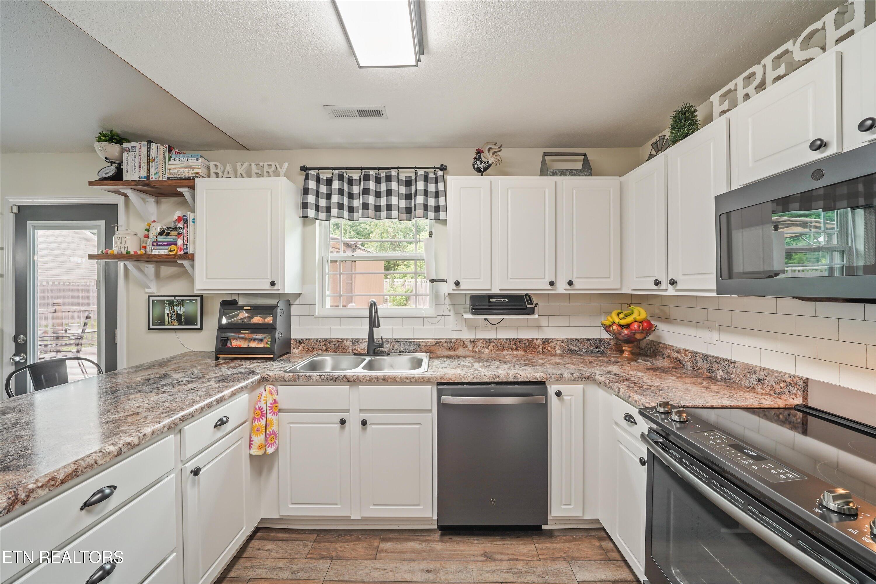 3035 Bakertown Road Knoxville, TN 37931 - Photo 11 of 47 15-3035 Bakertown Rd34