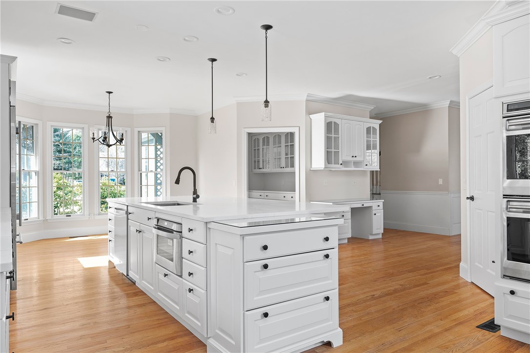 38 Miss Fry Drive East Greenwich, RI 02818 - Photo 8 of 47