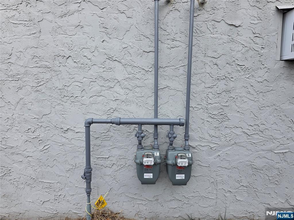 1449 Teaneck Road Teaneck, NJ 07666 - Photo 3 of 26