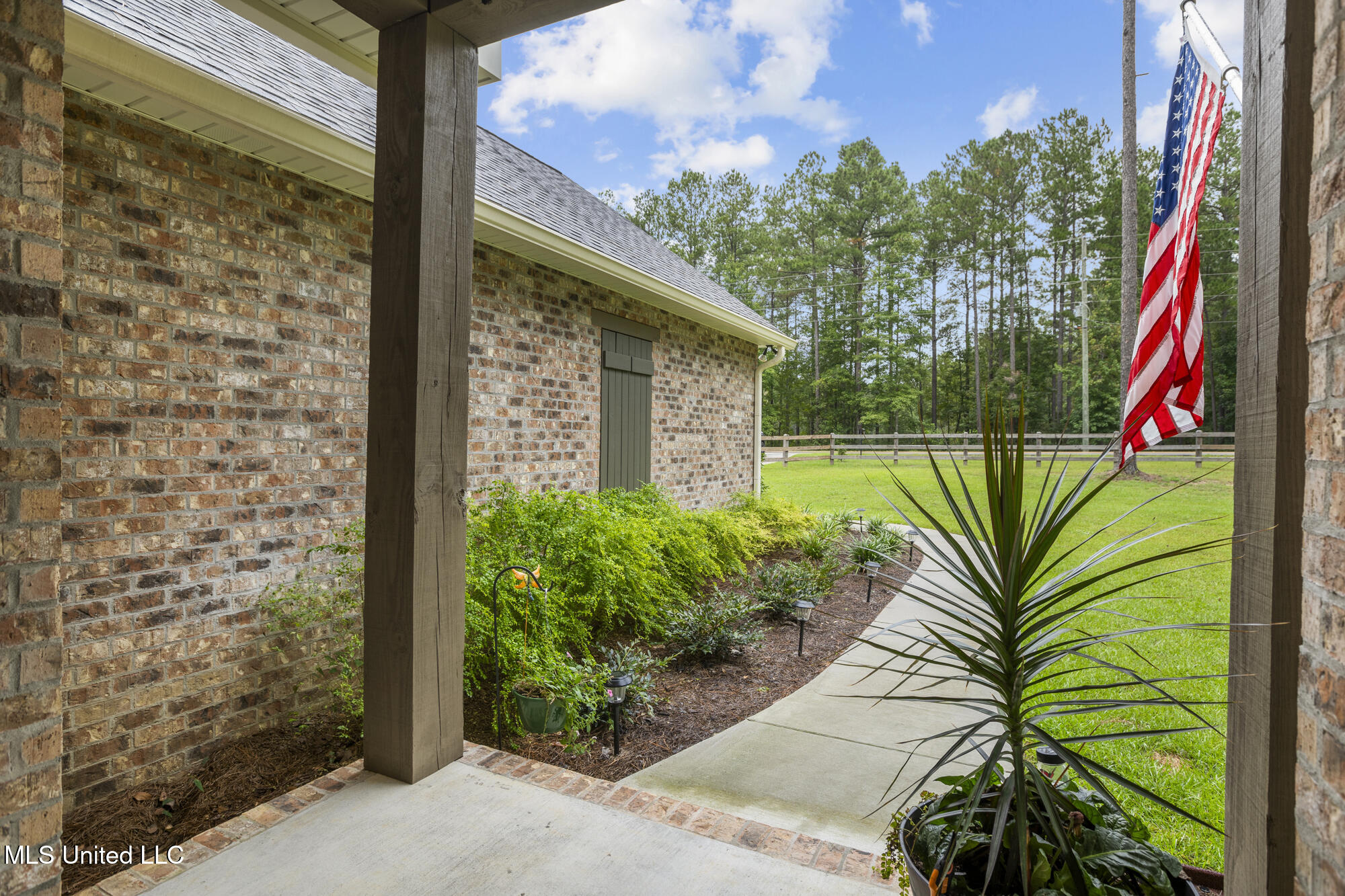 643 Scruggs Road Sumrall, MS 39482 - Photo 5 of 37 5_ghubphoto_09