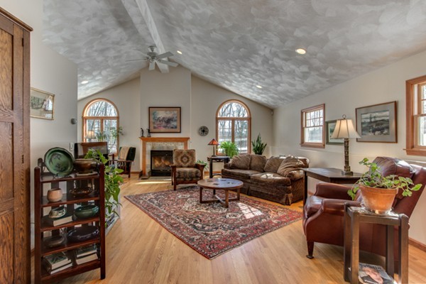 58 Old Mill Road Harvard, MA 01451 - Photo 6 of 30 Gallery Image 6