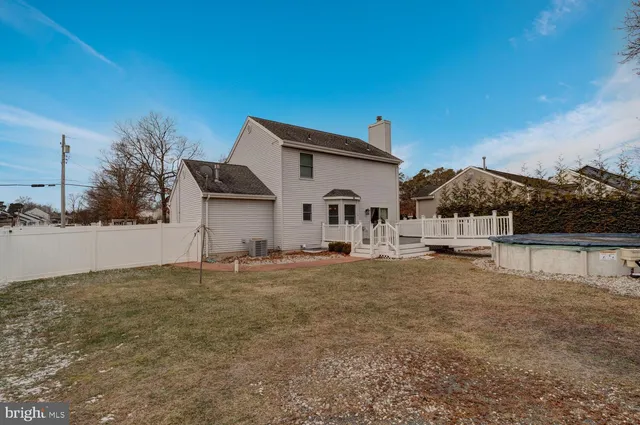 a house view with a outdoor space