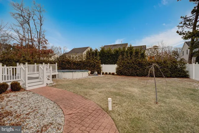 a view of deck and patio