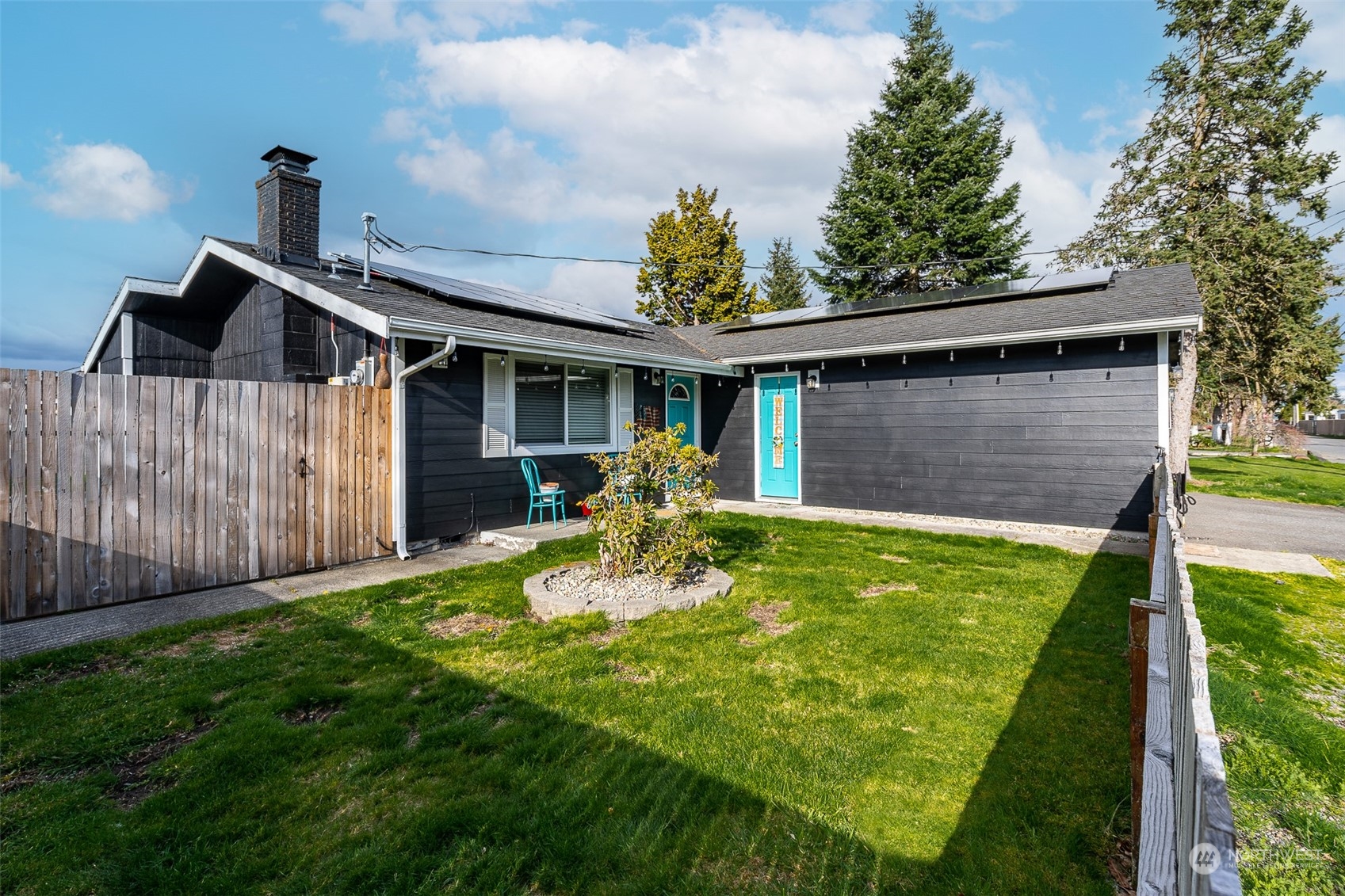 2719 Russell Road Centralia, WA 98531 - Photo 1 of 29 Gallery Image 1