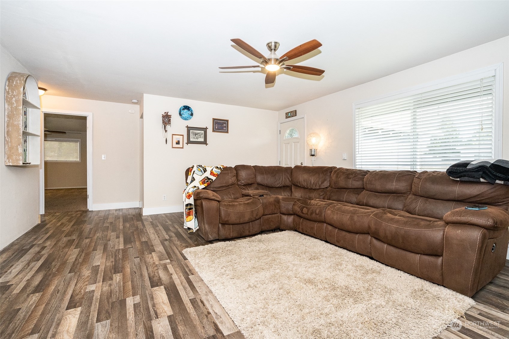 2719 Russell Road Centralia, WA 98531 - Photo 5 of 29 Gallery Image 5