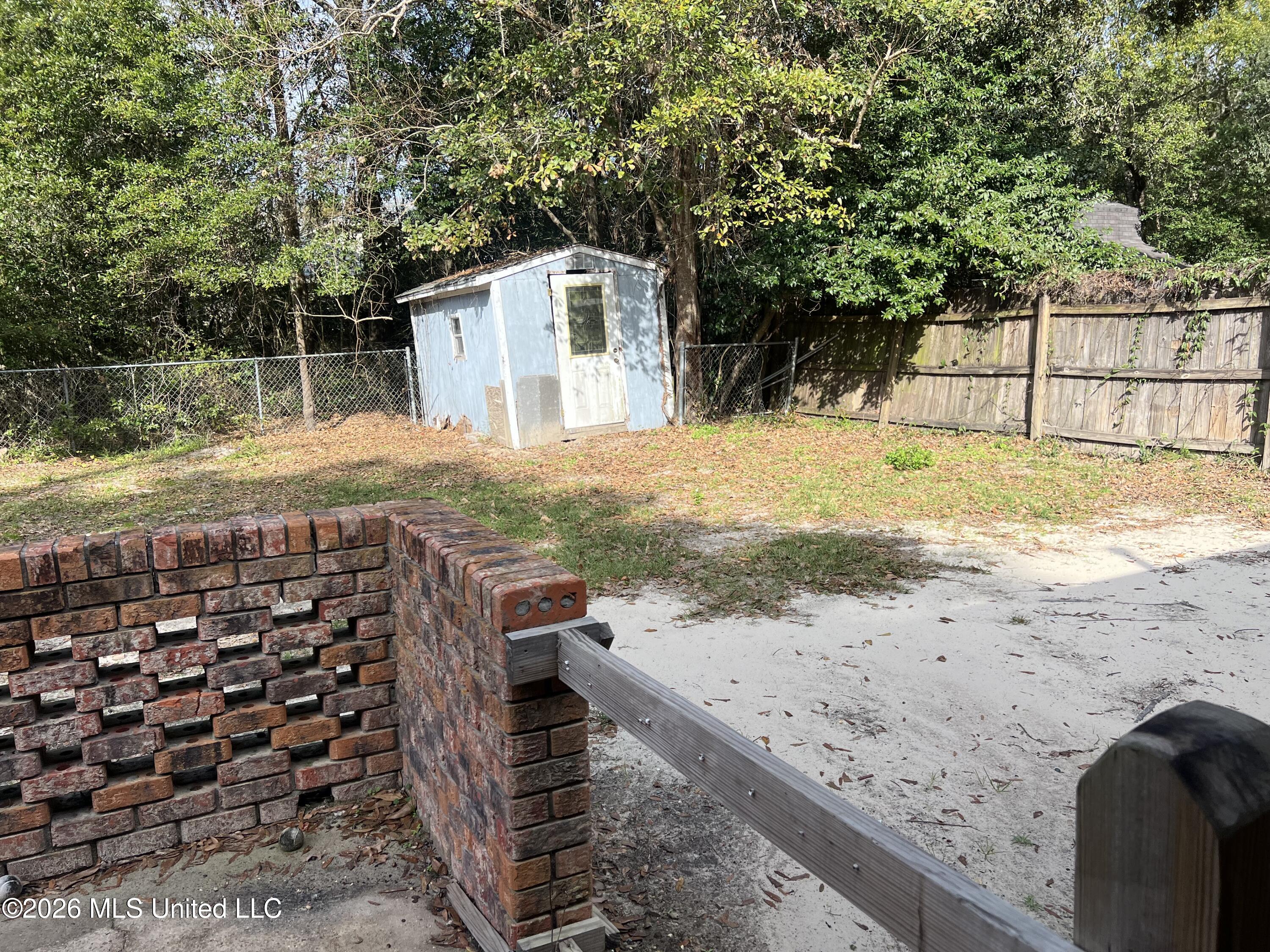 2530 Old Bay Road Biloxi, MS 39531 - Photo 11 of 14 IMG_4264