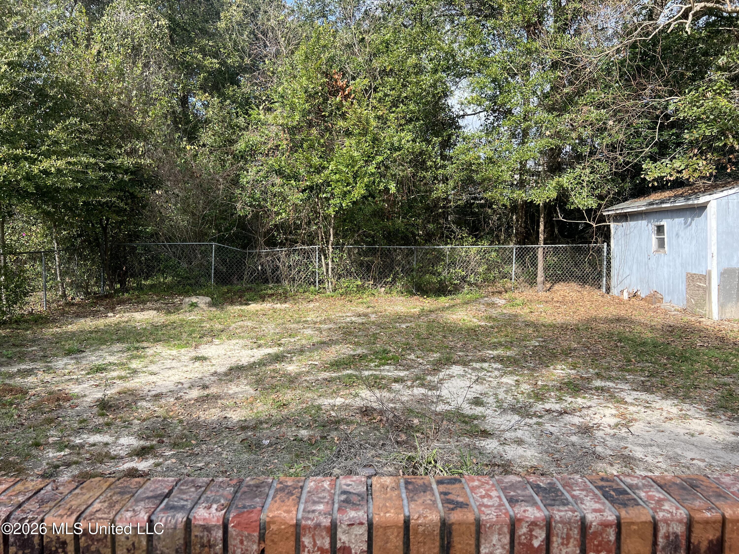 2530 Old Bay Road Biloxi, MS 39531 - Photo 10 of 14 Front