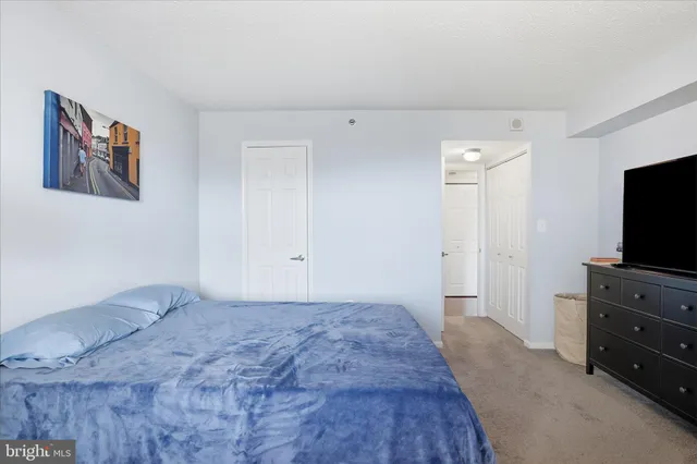 $259,000 | 10101 Grosvenor Place, Unit 1104, Rockville, MD 20852