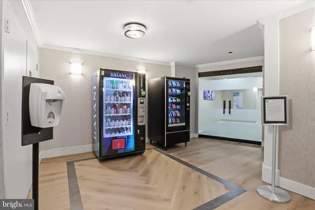 $259,000 | 10101 Grosvenor Place, Unit 1104, Rockville, MD 20852