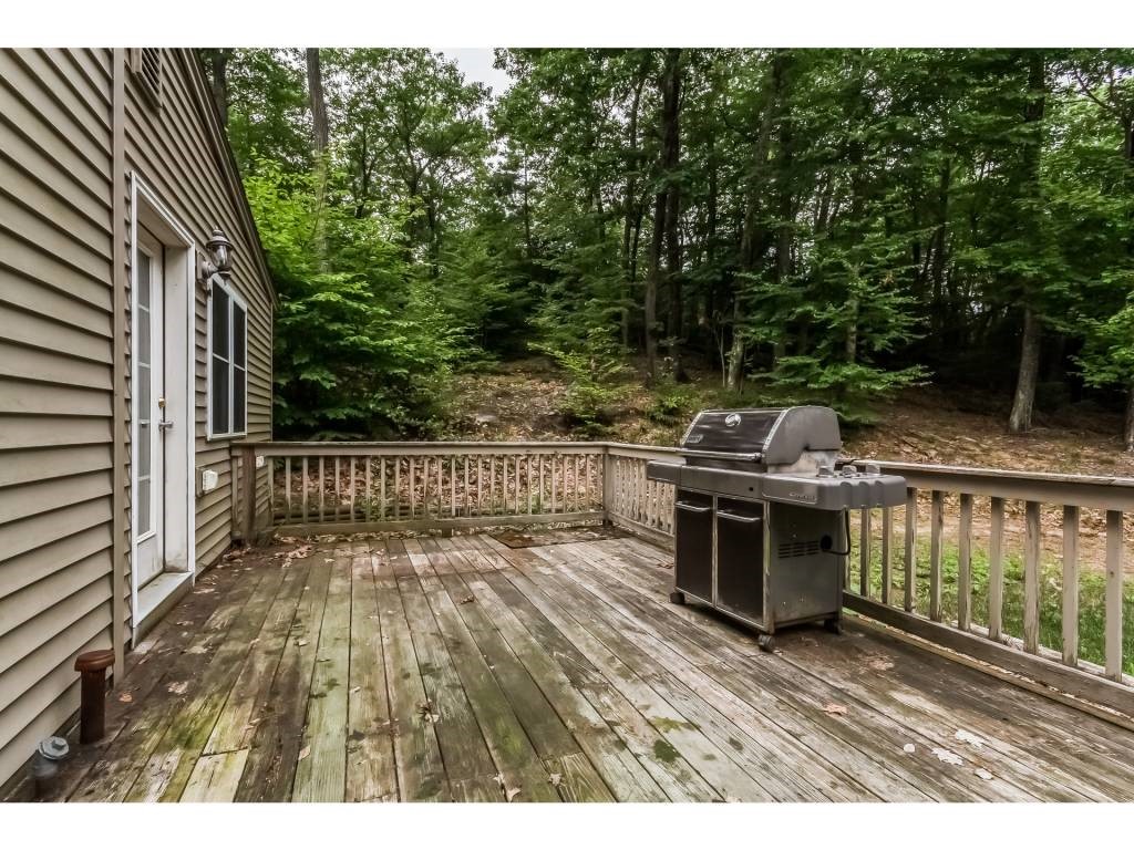 332 North Road Deerfield, NH 03037 - Photo 17 of 25