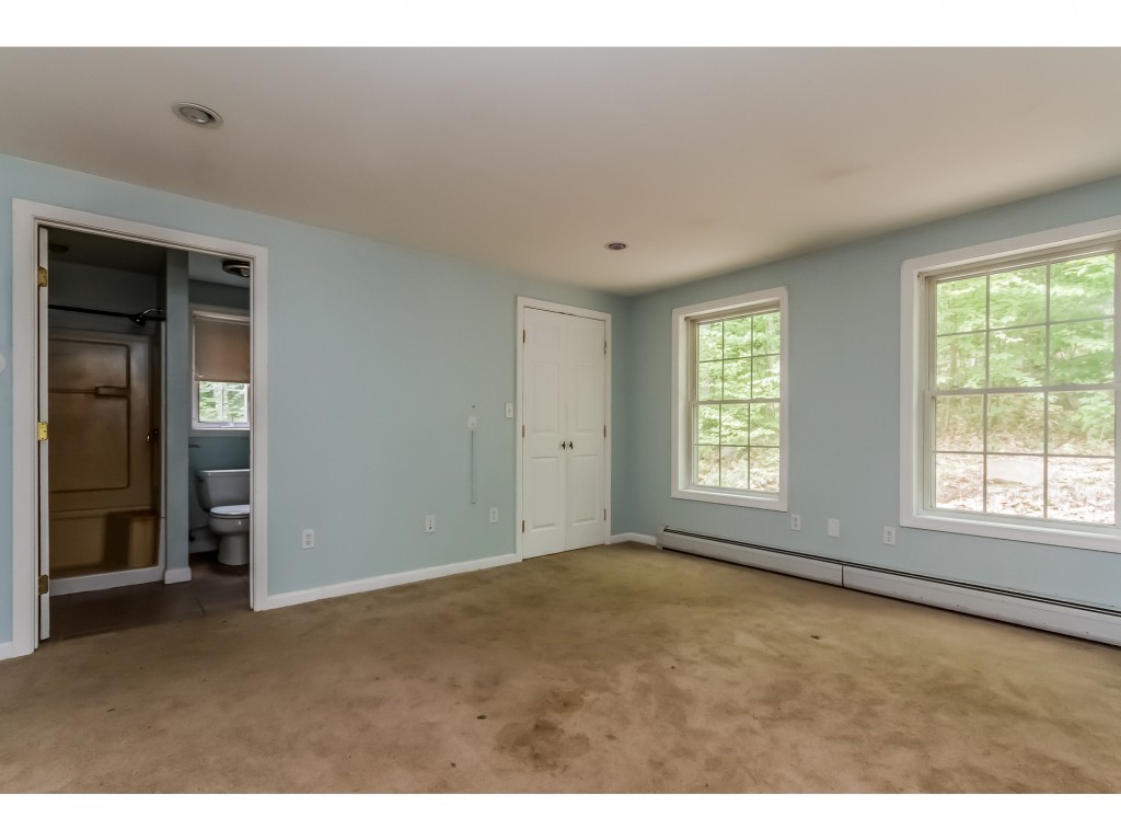 332 North Road Deerfield, NH 03037 - Photo 6 of 25
