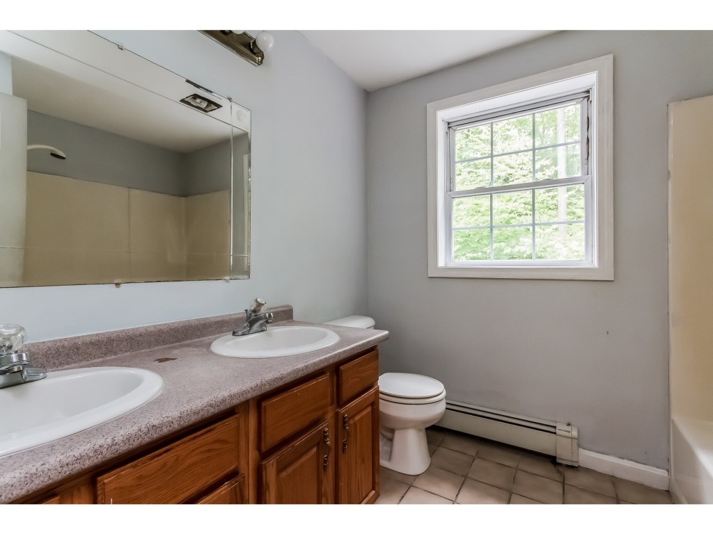 332 North Road Deerfield, NH 03037 - Photo 10 of 25