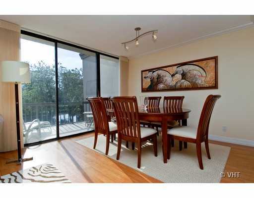 2104 Bridgewood Drive, Unit 2104 Boca Raton, FL 33434 - Photo 5 of 8 Additional Photo