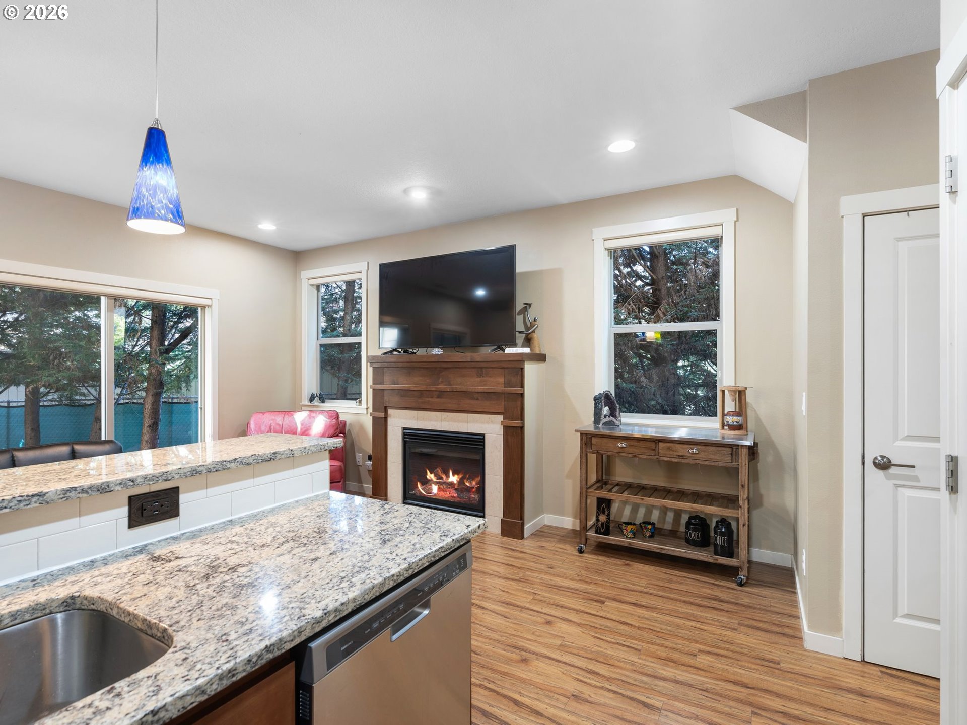 11352 Southwest Hallmark Terrace Tigard, OR 97223 - Photo 7 of 29 Kitchen/Living Room