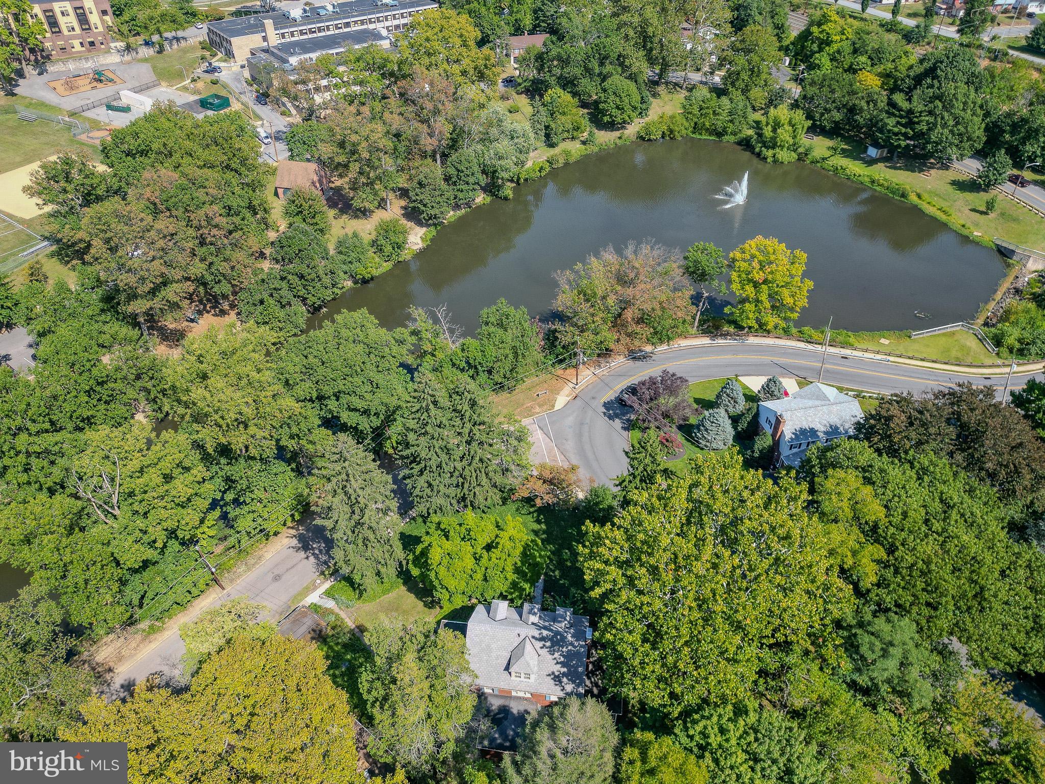 300 Glenloch Road Ridley Park, PA 19078 - Photo 3 of 70