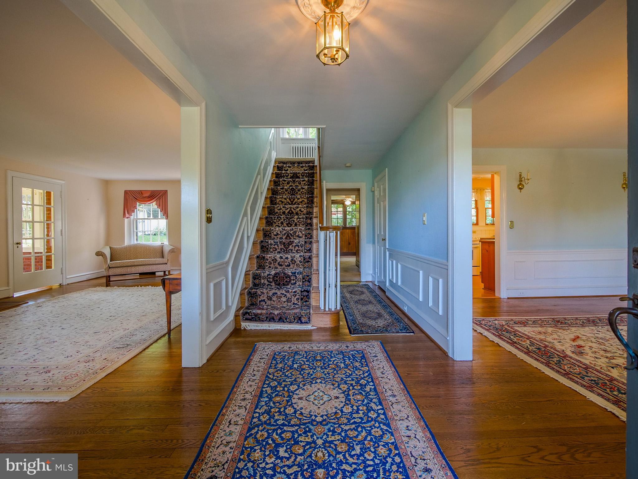 300 Glenloch Road Ridley Park, PA 19078 - Photo 9 of 70 Entrance Foyer