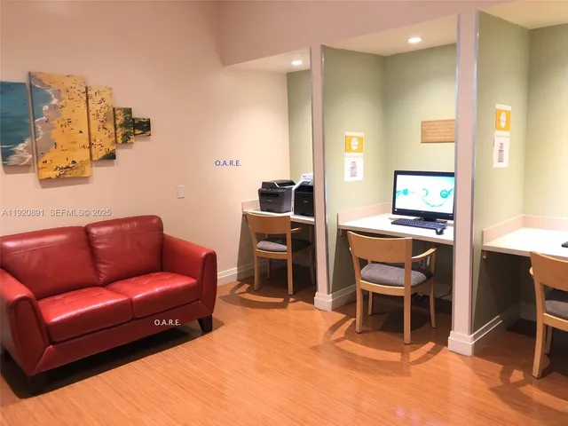 $2,750 | 3901 South Ocean Drive, Unit 15C, Hollywood, FL 33019