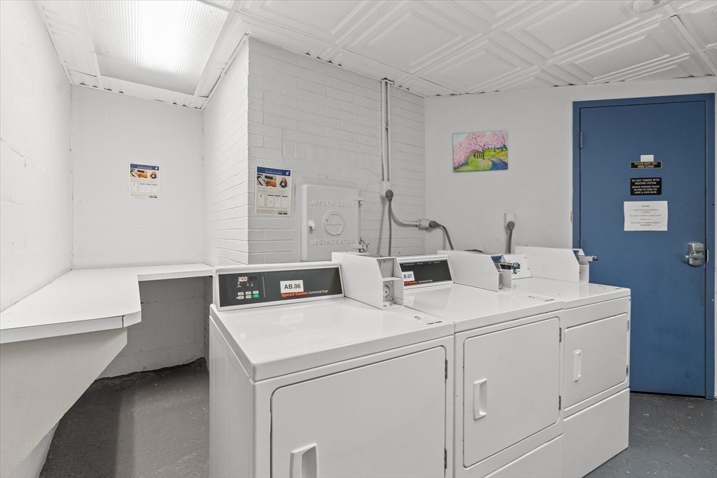 26 Waverly Street, Unit 410 Boston, MA 02135 - Photo 21 of 32