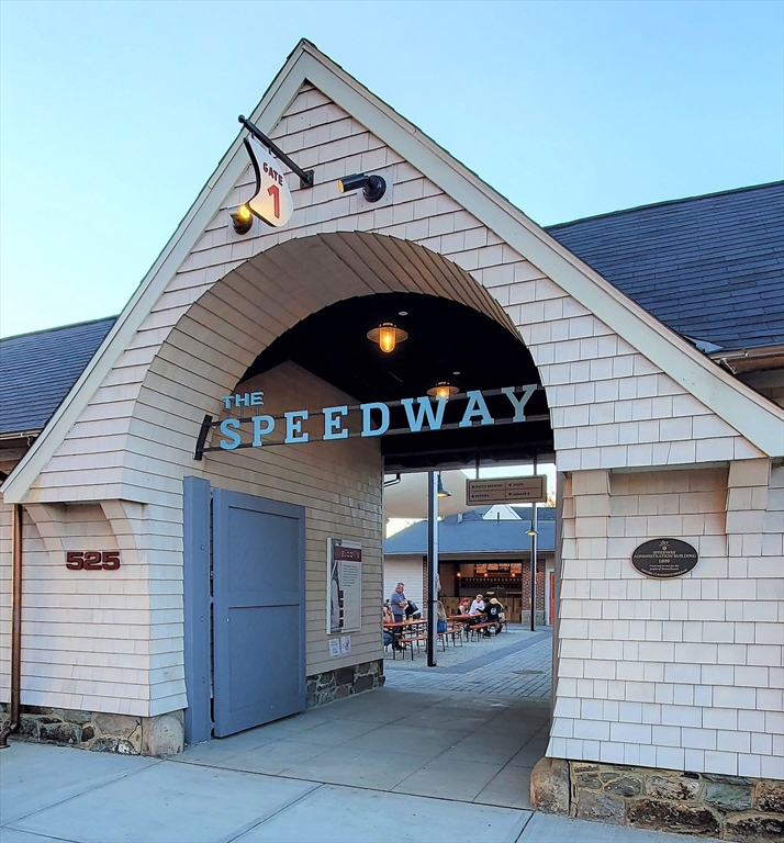 26 Waverly Street, Unit 410 Boston, MA 02135 - Photo 29 of 32 a view of entryway and hall
