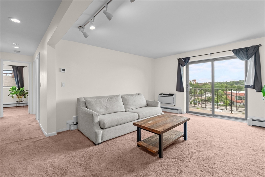 26 Waverly Street, Unit 410 Boston, MA 02135 - Photo 5 of 32